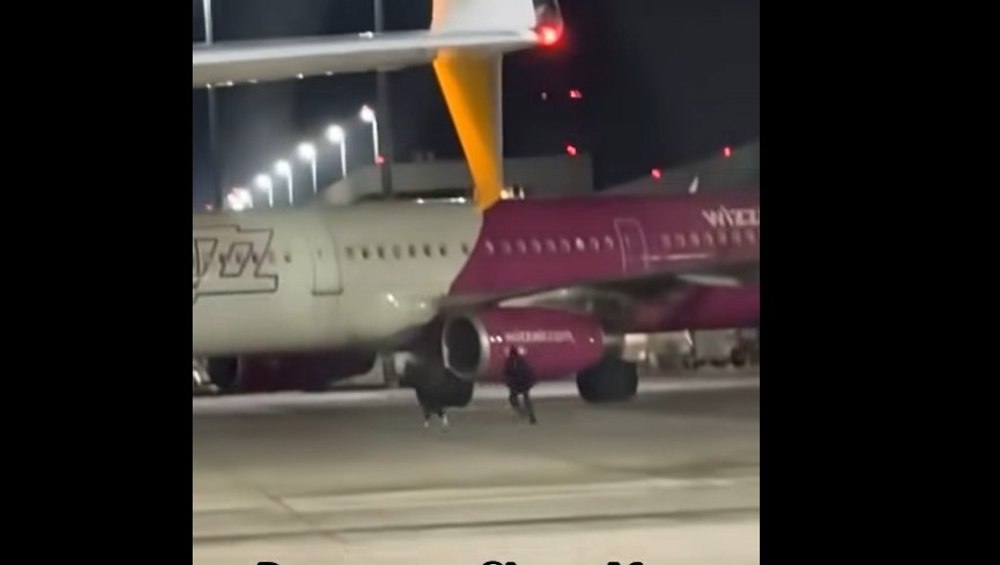 Romuna na letališču v Kölnu sprožila paniko, ko sta tekla za letalom Wizz Air