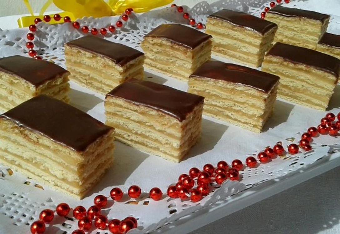 Prajitura cu crema de caramel jpeg