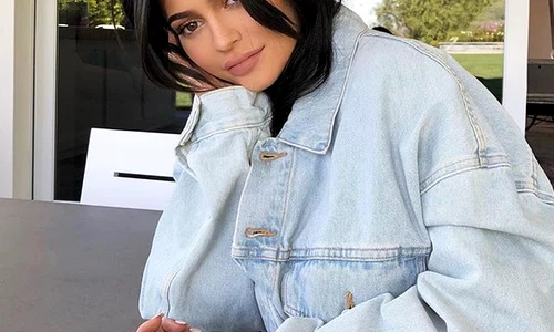 kylie jenner png