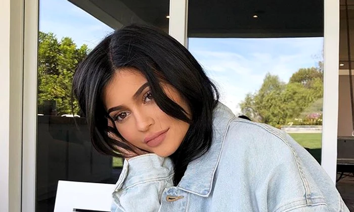 kylie jenner png