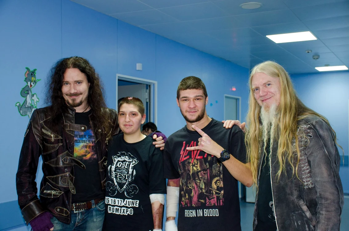 Alex şi Nicoll au fost vizitaţi de trupa Nightwish