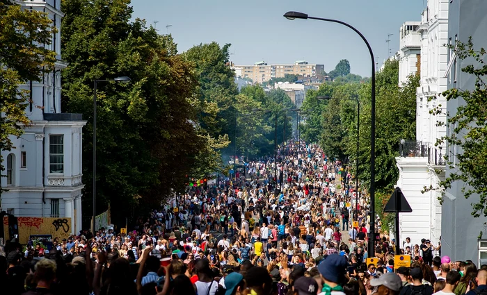 Aproximativ 74 de polițiști au fost agresați în cadrul carnavalului Foto: Twitter Notting Hill