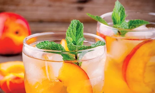 Ice tea cu piersici jpeg