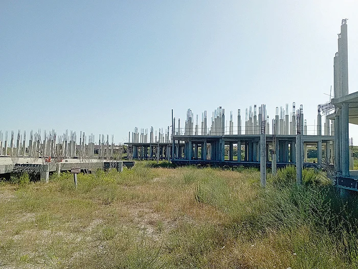 Plaja de la Corbu  va dispărea, invadată  de blocuri. Foto: Blitz