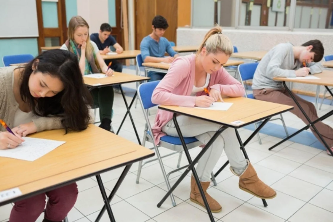 
    Evaluarea Națională 2015: Elevii de clasa a VIII-a încep luni (22 iunie) examenelefoto: arhiva personală  