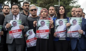 Zeci de susţinători ai jurnalistului saudit cer explicaţii din partea oficialilor jpeg