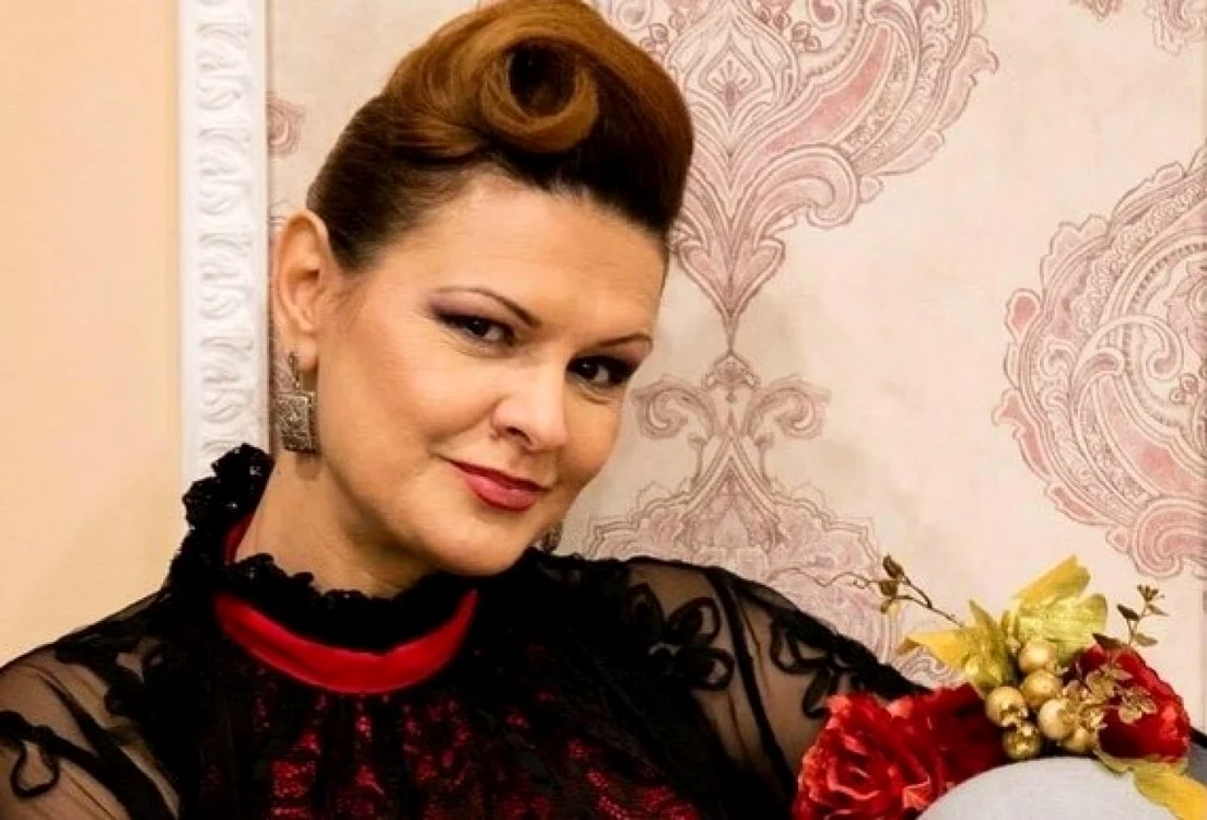 Actriţa Maria Buză