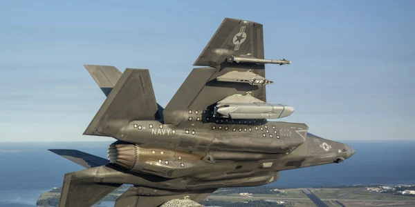 F 35A Lightning II inarmat jpg