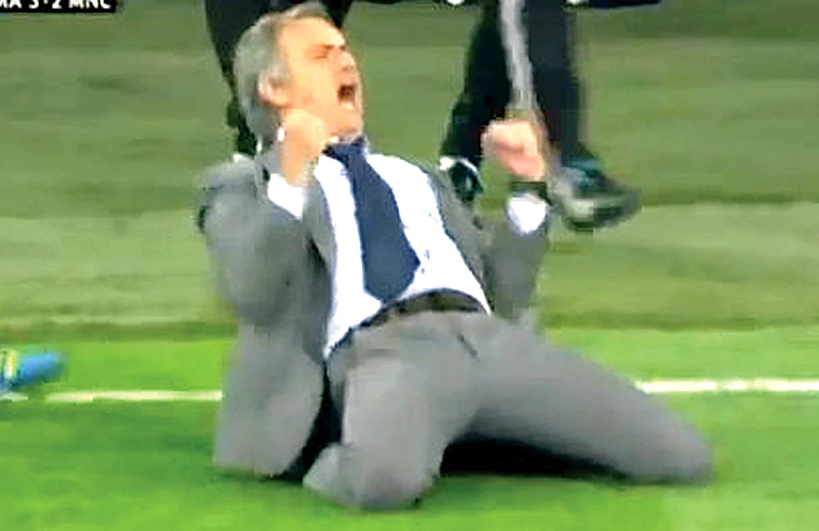 Mourinho s-a bucurat în genunchi