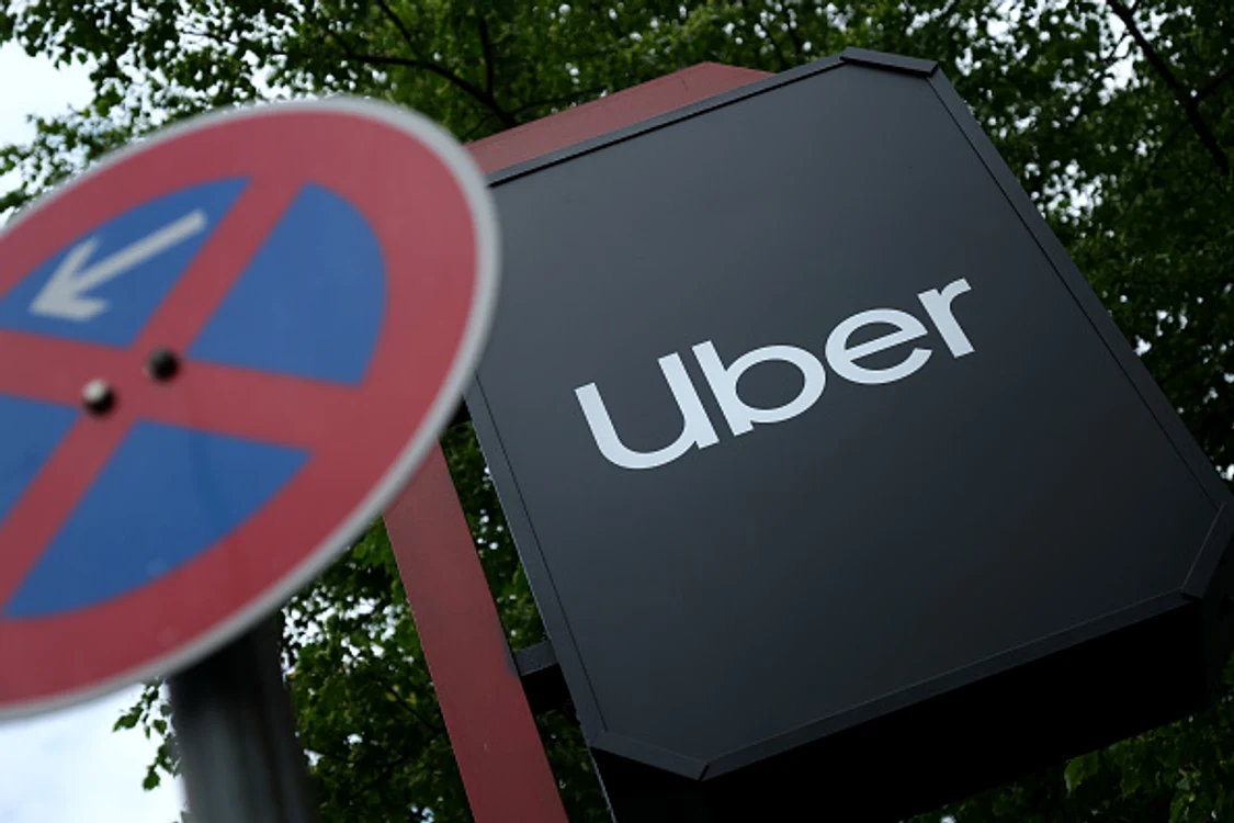 
    Modificările la legea taximetriei crează primele probleme pentru șoferii Uber și Taxify Foto: Getty   