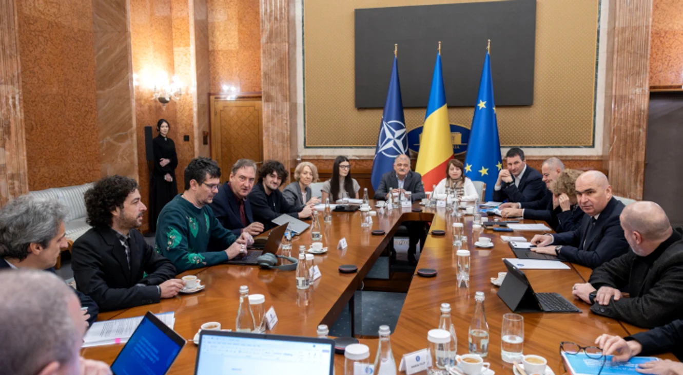 Premierul Bolojan s-a întâlnit în decembrie cu reprezentanții artiștilor FOTO: Gov.ro