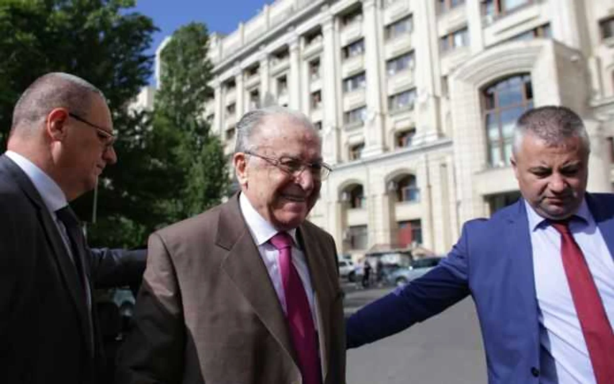 Ion Iliescu ajunge la Parchetul General pentru audieri în Dosarul Revoluţiei, în mai 2018. FOTO Inquam Photos / Octav Ganea
