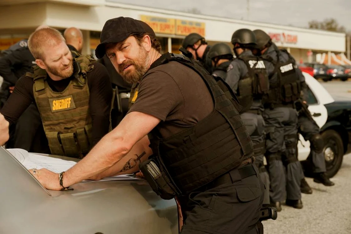 Gerard Butler este ptotagonistul peliculei de acţiune „Frăţia Hoţilor” FOTO Vertical Entertainment