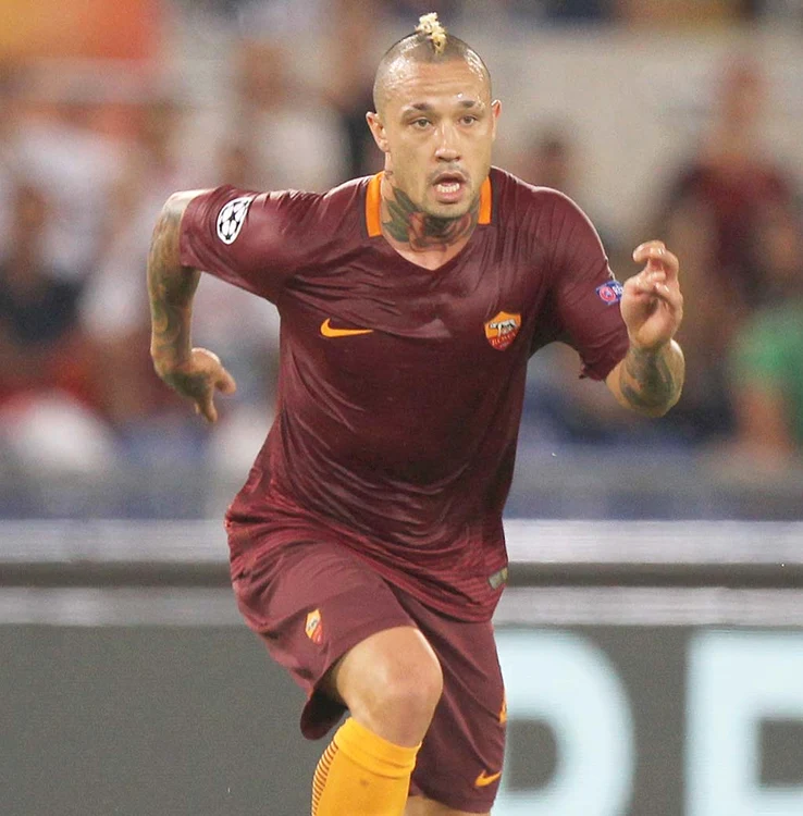 
    Radja Nainggolan  este vedeta celor  de la AS Roma, fiind  cel mai bine cotat  jucător din lotFOTO: GULIVER/ GETTYIMAGES   