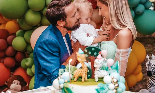 Dani Otil petrecere de taierea motului lui Tiago Gabriela Prisacariu (12) jpg