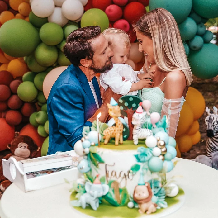 Dani Otil petrecere de taierea motului lui Tiago Gabriela Prisacariu (12) jpg