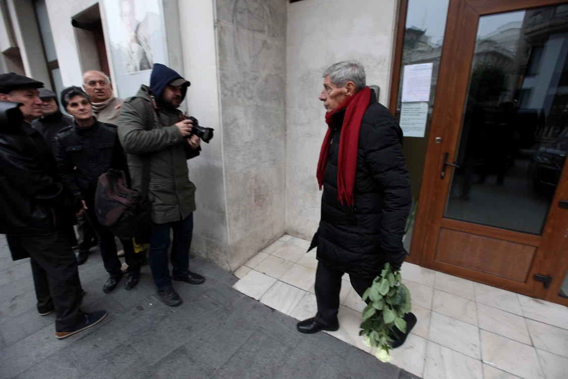 
    Actorul este dărâmat de durere (Foto: Sever Gheorghe)  