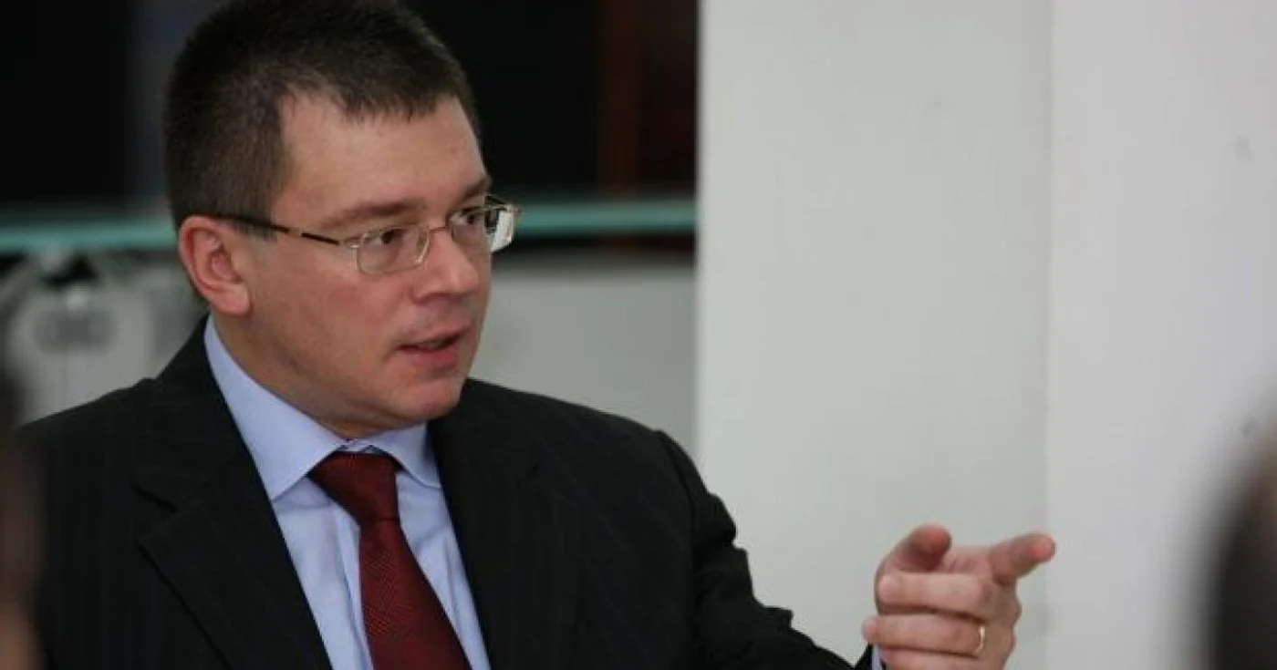Mihai Răzvan Ungureanu crede că susţinătorii suspendării preşedintelui nu au minte.