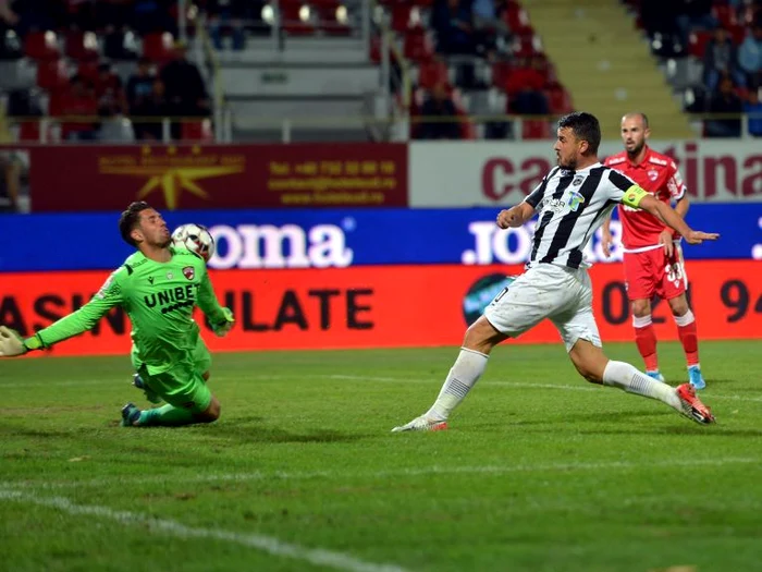 
    Budescu a marcat două goluri cu DinamoFOTO: Sportpictures.eu  