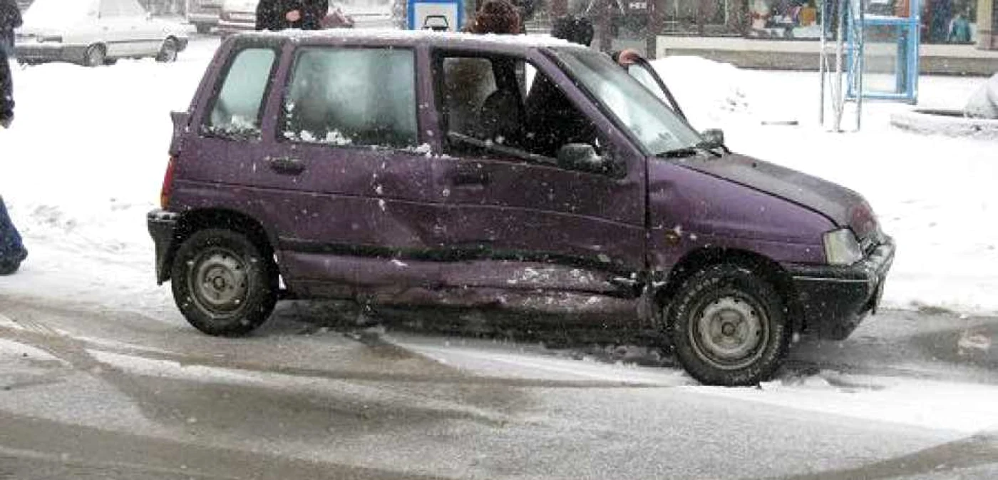 Fiecare ninsoare aduce noi comenzi tinichigiilor auto