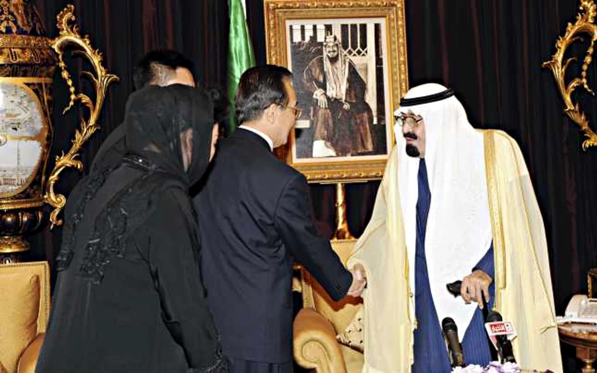 Premierul chinez Wen Jiabao, în vizită la regele Abdullah al Arabiei Saudite. 