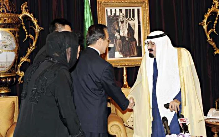 Premierul chinez Wen Jiabao, în vizită la regele Abdullah al Arabiei Saudite. 