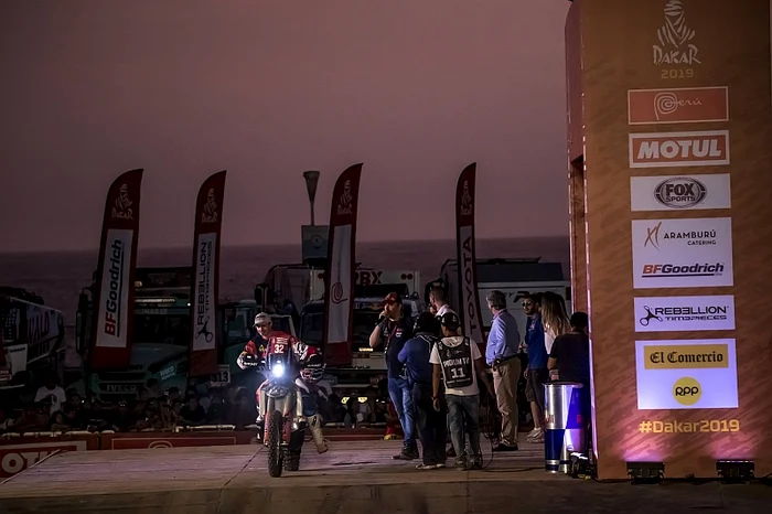 
    Mani Gyenes a participat la startul festiv din LimaFoto: Facebook/ManiGyenes  