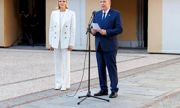 Charlene de Monaco, definiția stilului regal prețios jpg