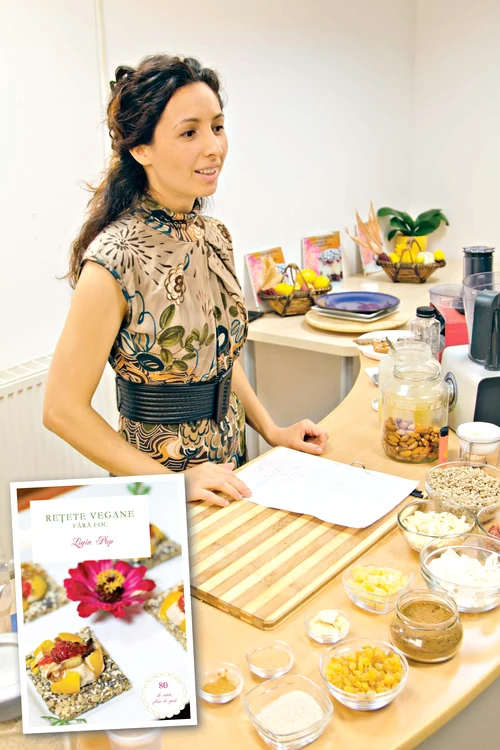 
    Mai multe reţete găsiţi  în cartea Ligiei Pop,  „Reţete vegane fără foc”,  apărută la editura  Curtea Veche  