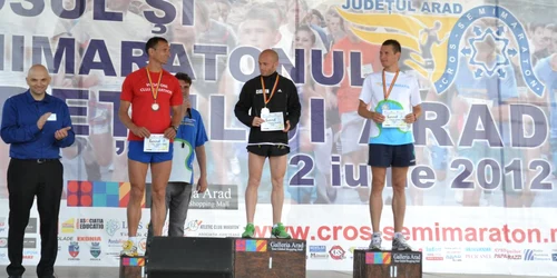 O parte dintre câştigătorii competiţiei
