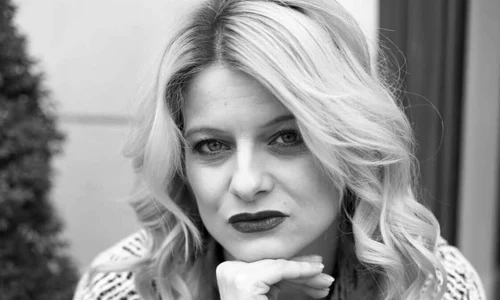 madalina manole facebook jpg
