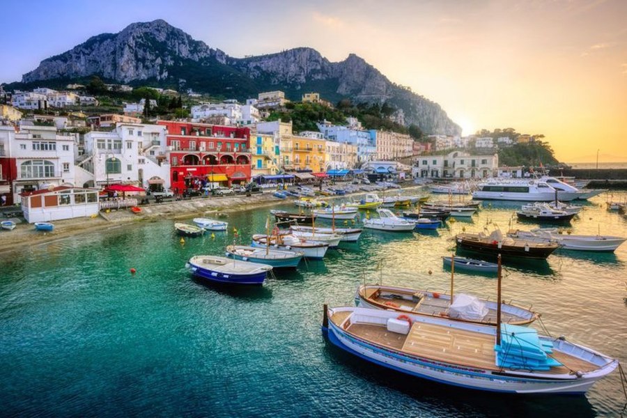 O destinație populară din Italia le interzice chelnerilor și vânzătorilor să mai abordeze turiști pe stradă. Sancțiunile severe pe care le riscă