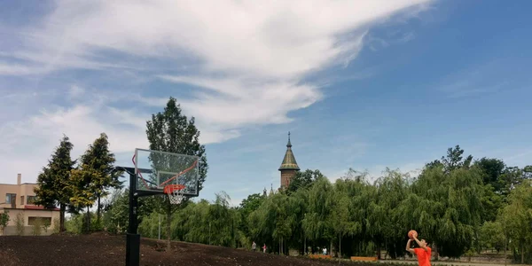 Zonă vibrantă pe malul Begăi în Timișoara FOTO Ștefan Both