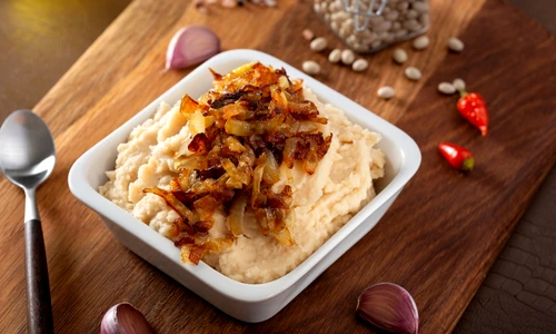 Fasole batuta  Sursa foto shutterstock 2204107937 jpg