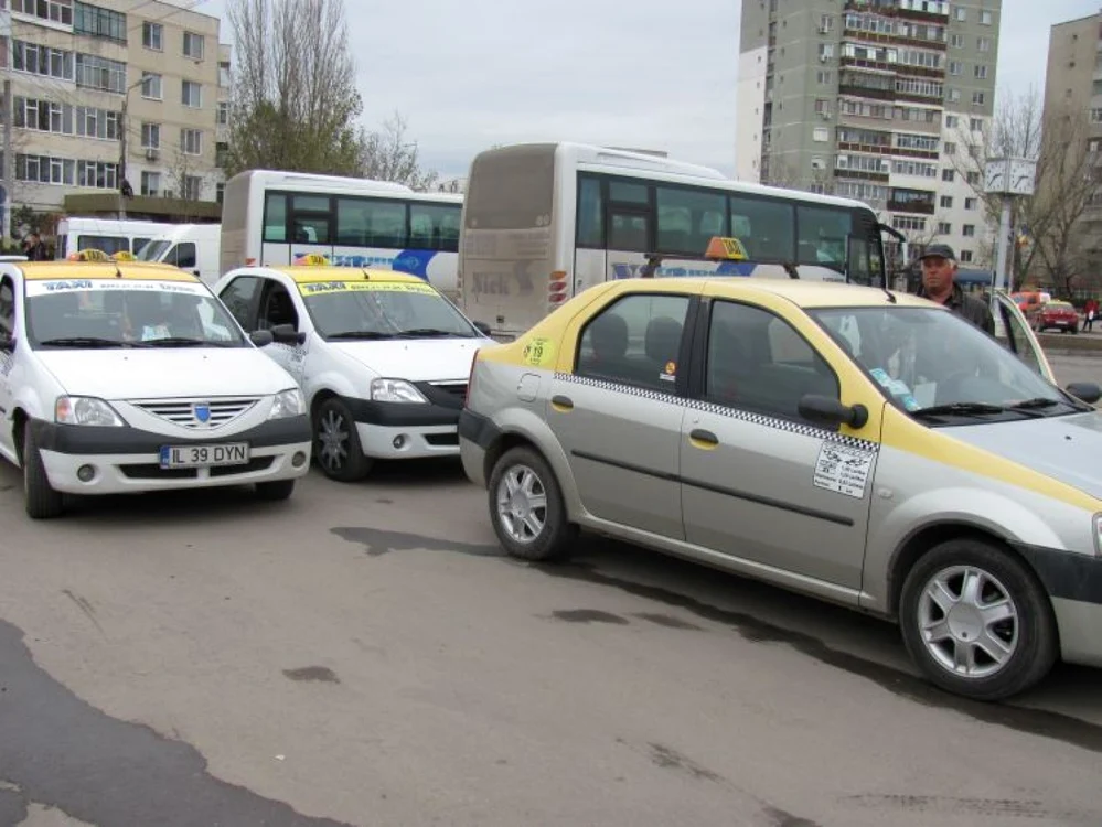 Taximetriştii din Slobozia practicau aceleaşi tarife ca în 2007 FOTO: M.S.