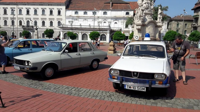 retroparada Fabricat in Romania FOTO Both