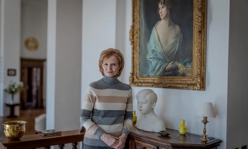 Majestatea Sa Margareta pregătește o nouă carte regală de bucate, Patru castele în patru anotimpuri   Daniel Angelescu, Casa Majestății Sale (2) jpg