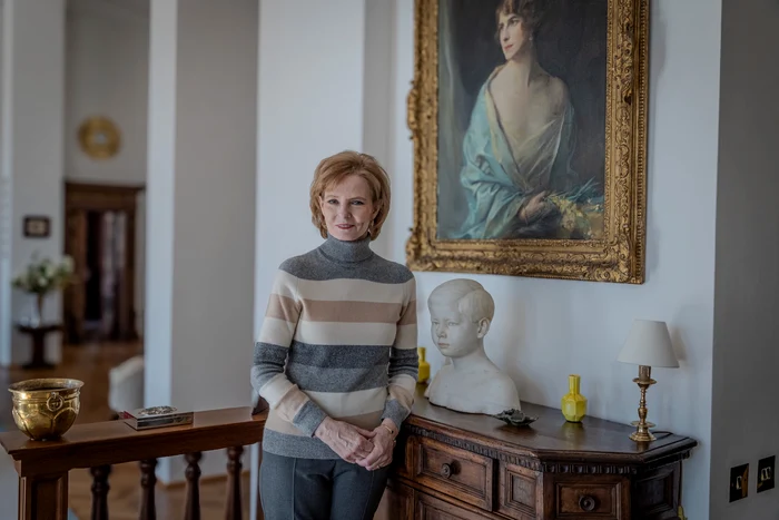 Majestatea Sa Margareta pregătește o nouă carte regală de bucate, Patru castele în patru anotimpuri Daniel Angelescu, Casa Majestății Sale (2) jpg