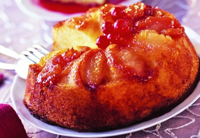 
    Poate stii reteta cu ananas, asa iti prezentam si varianta cu piersiciclickpoftabuna.ro  