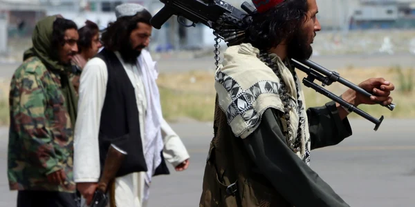 Talibanii sărbătoresc retragerea trupelor americane din Afganistan - 31 aug 2021 / FOTO EPA-EFE