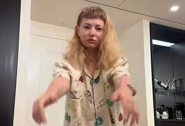 Delia a stârnit îngrijorare printre fani după ce a postat un clip pe TikTok FOTO: Captură video
