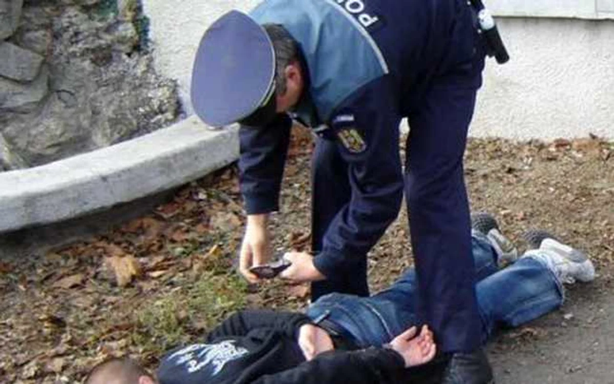 Minorii au fost reţinuţi 