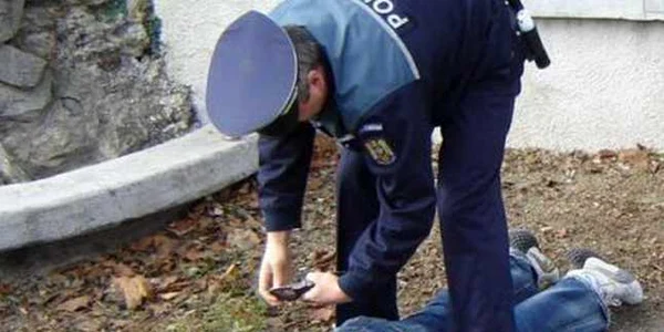 Minorii au fost reţinuţi 