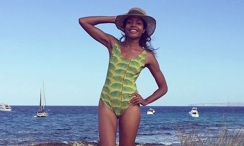 vacanta naomie harris4 png