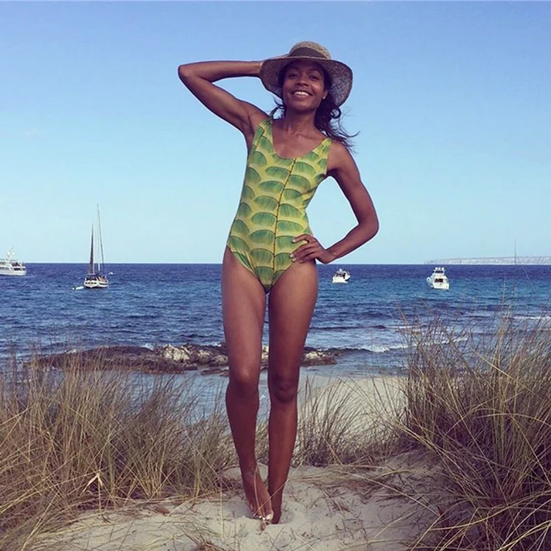 vacanta naomie harris4 png