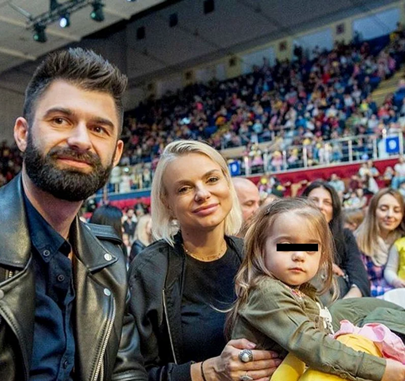 Jojo și Paul Ipate i-au arătat chipul micuței Zora pe rețelele de socializare