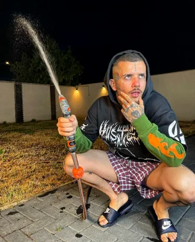 Anul trecut în luna octombrie, Zanni plutea de fericire că are propria lui casă la curte
