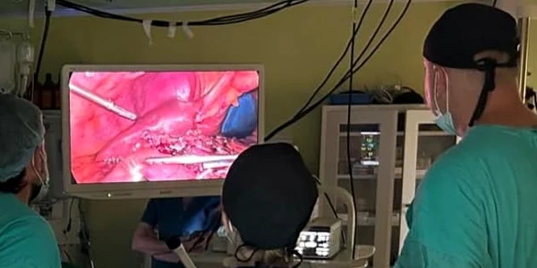 Interventie medicala in premiera Foto SPitalul Orășenesc Mioveni Facebook jpg