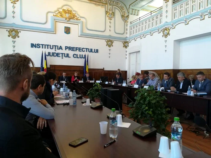 ministrul mediului la prefectura cluj foto deputat usr adrian dohotaru