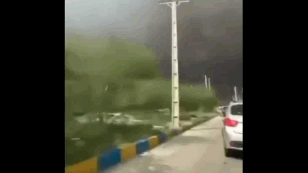 SUA și Israelul au atacat instalații petroliere și de gaze din Iran, scrie presa iraniană